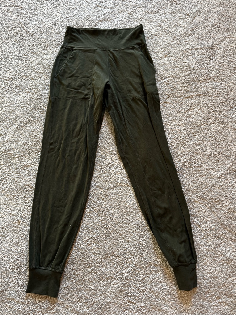 Lululemon dark green joggers Size 4